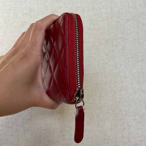 Chanel Red Quilted Zippy Wallet - Picture 6 of 9